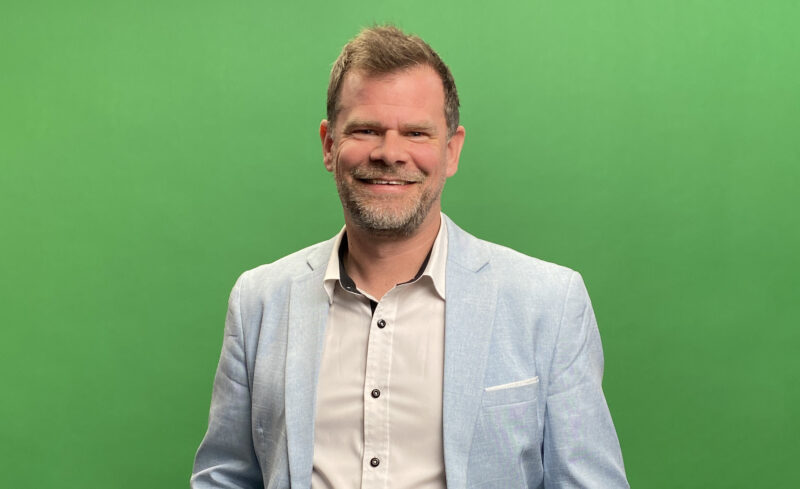 Dave Bond Headshot