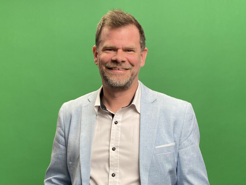 Dave Bond Headshot